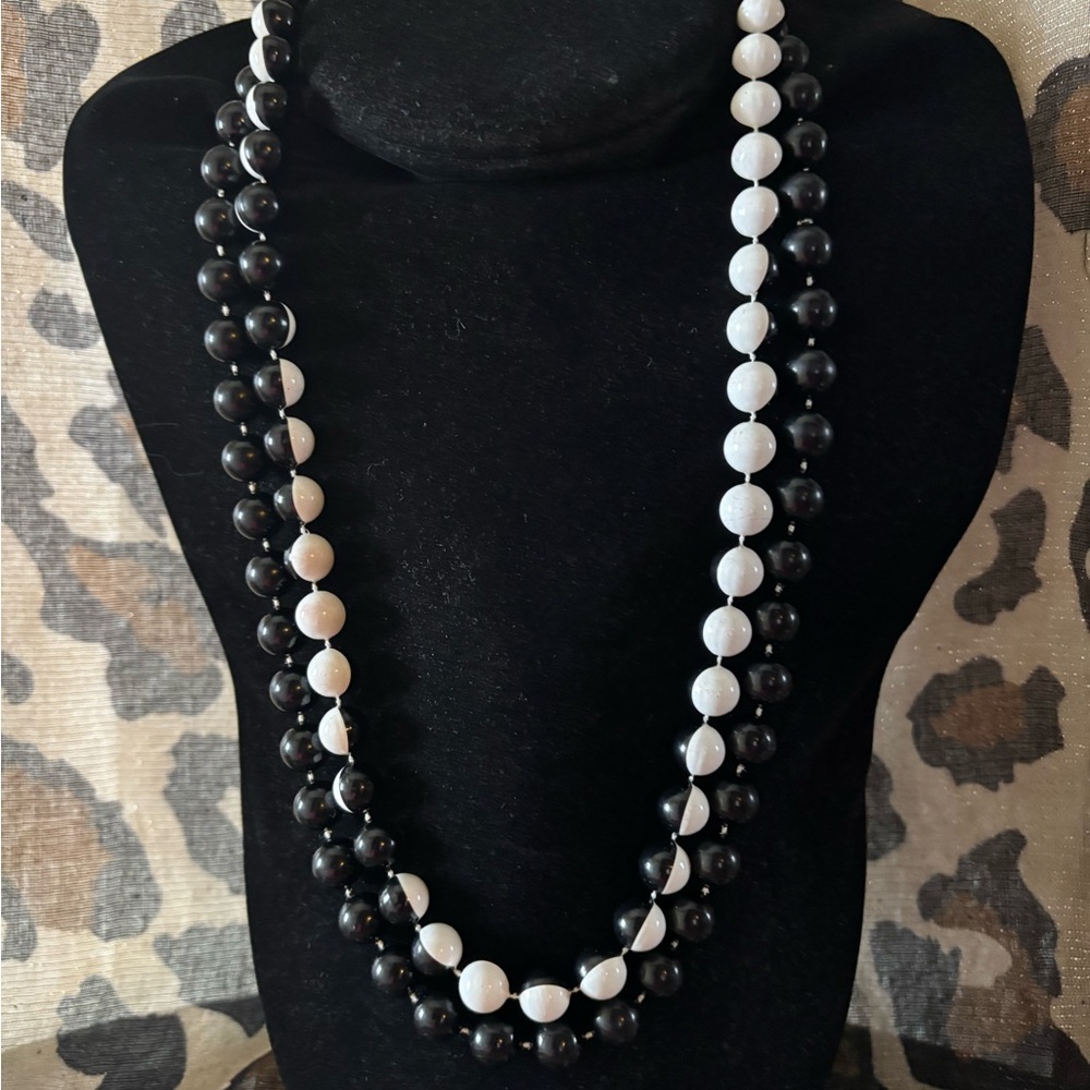 Elegant Black and White Beaded Necklace
